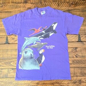 Vintage 1987 Sea World San Diego Whale Dolphin Seal Shark Shirt Medium Purple